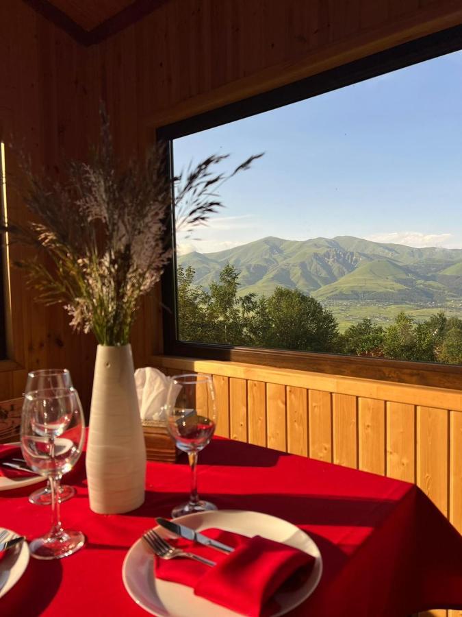 Glamping Wolf Mount Villa Margahovit Eksteriør bilde
